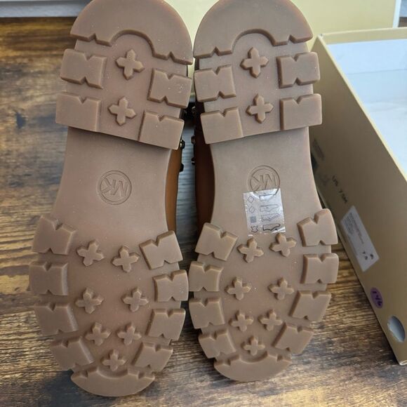Michael Kors Ridley Astor Stud Leather Boots Size 7.5 New in box - Picture 11 of 15